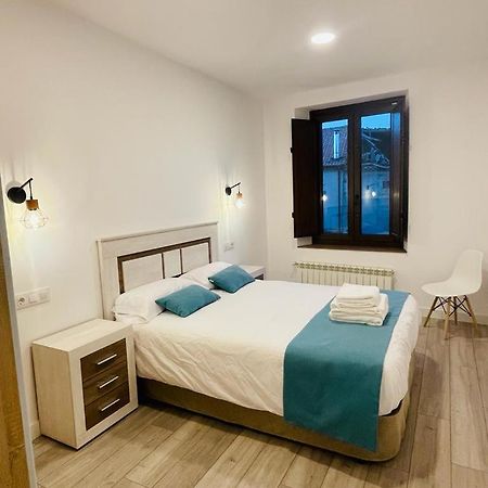 Apartamentos Rurales La Plaza 2 Duruelo de la Sierra Exteriör bild