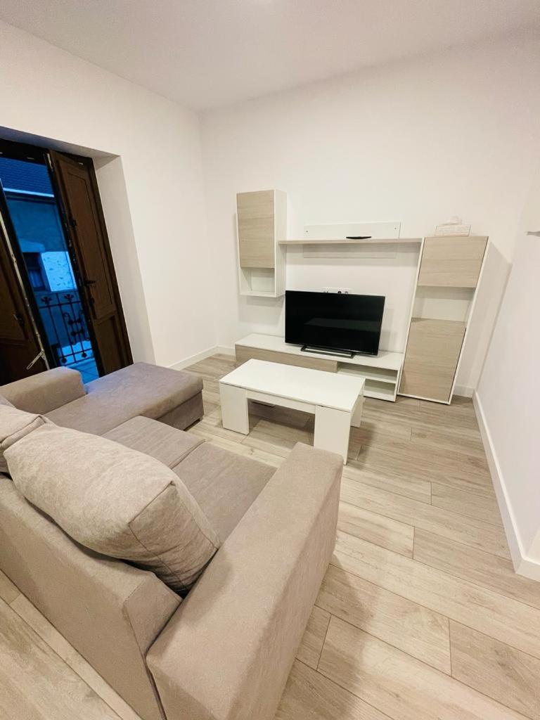 Apartamentos Rurales La Plaza 2 Duruelo de la Sierra Exteriör bild